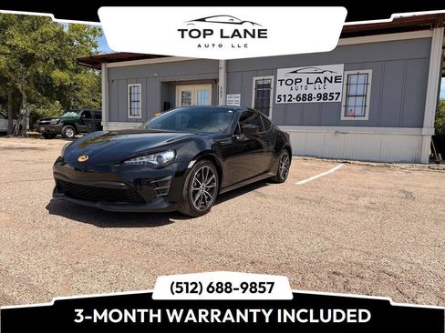 Used 2017 Toyota 86 RWD image 1