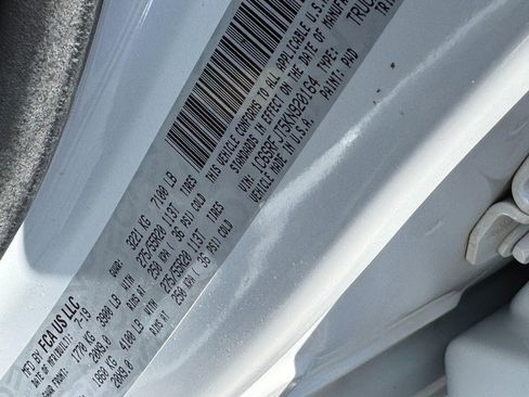 Used 2019 RAM 1500 Laramie image 27