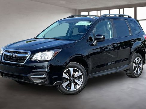 Used 2018 Subaru Forester 2.5i Premium w/ All-Weather Package AWD/4WD image 2