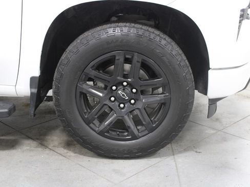 Used 2024 Chevrolet Silverado 1500 RST w/ Convenience Package II AWD/4WD image 13