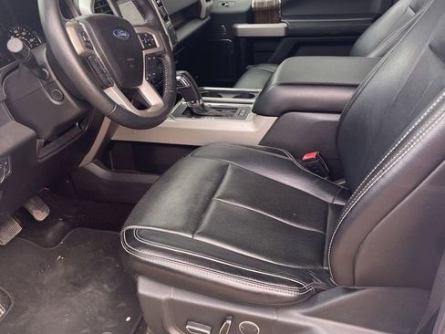 Used 2018 Ford F150 Lariat w/ Equipment Group 502A Luxury image 9