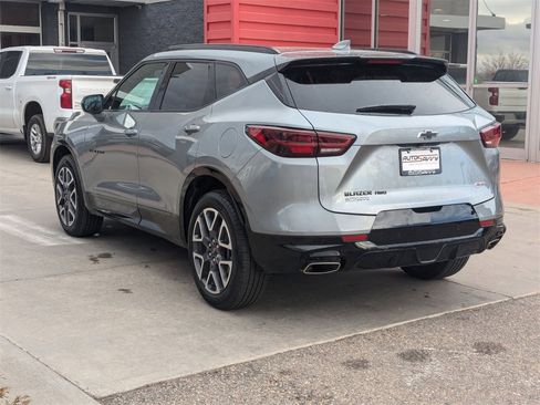 Used 2024 Chevrolet Blazer RS w/ Enhanced Convenience Package image 6