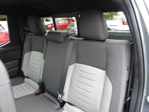 Used 2025 Toyota Tacoma TRD Off-Road w/ TRD Off Road Upgrade Package AWD/4WD image 20