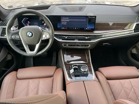 Certified 2026 BMW X5 xDrive40i w/ Premium Package image 11
