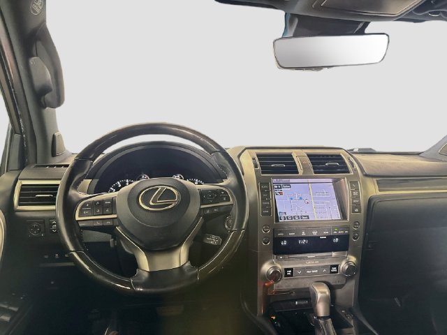 Used 2020 Lexus GX 460 Premium w/ Premium Package AWD/4WD image 16