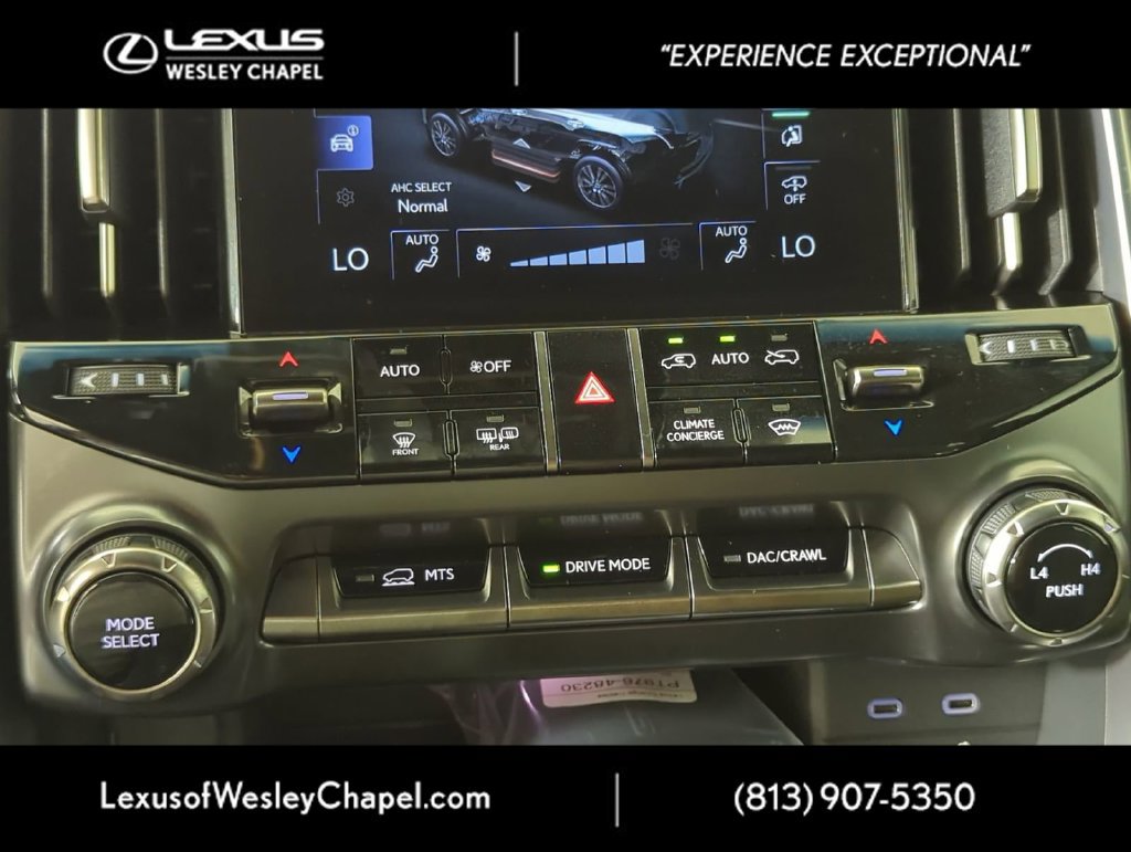 Used 2025 Lexus LX 700h Overtrail AWD/4WD image 23