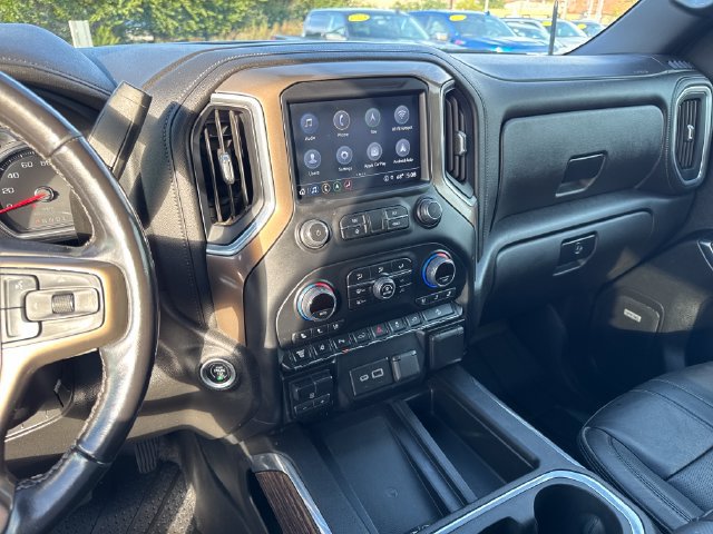 Used 2022 Chevrolet Silverado 2500 High Country w/ Z71 Off-Road Package AWD/4WD image 18