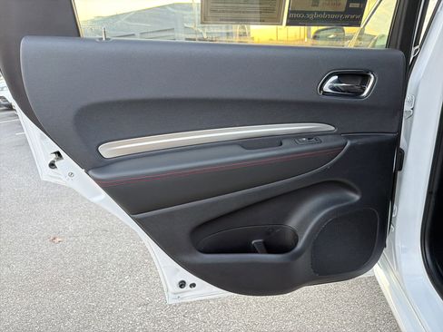 Used 2014 Dodge Durango R/T w/ Technology Group image 24