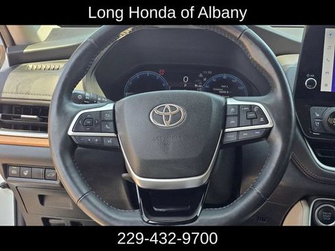 Used 2024 Toyota Grand Highlander FWD image 21