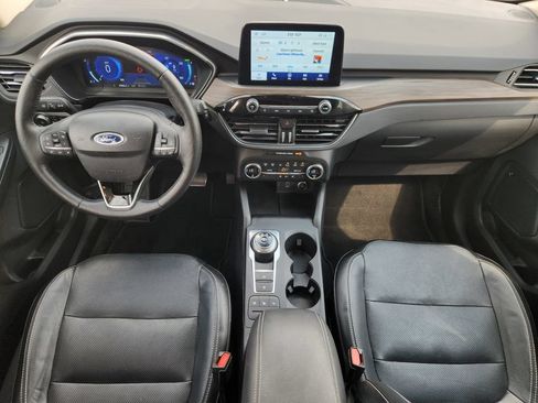 Used 2020 Ford Escape Titanium FWD image 27