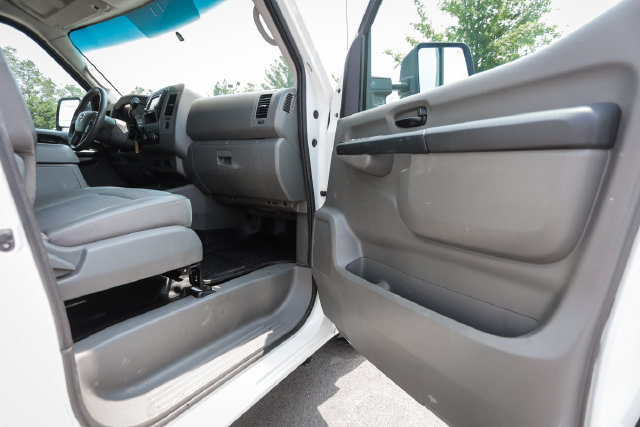 Used 2021 Nissan NV 3500 SV RWD image 25