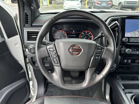 Used 2023 Nissan Titan PRO-4X w/ Pro-4x Convenience Package AWD/4WD image 15