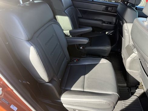 Used 2025 Hyundai Santa Fe Calligraphy image 34