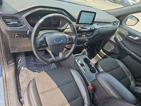 Certified 2025 Ford Escape ST-Line Select AWD/4WD image 16