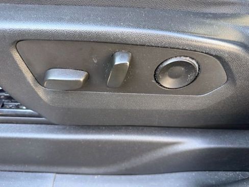 Certified 2022 Chevrolet Tahoe High Country w/ Premium Package 2 image 21