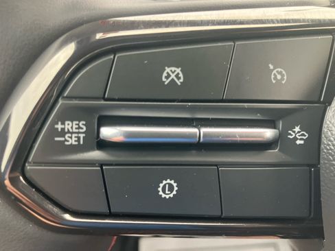 Used 2026 Chevrolet Equinox RS w/ Convenience Package III FWD image 17