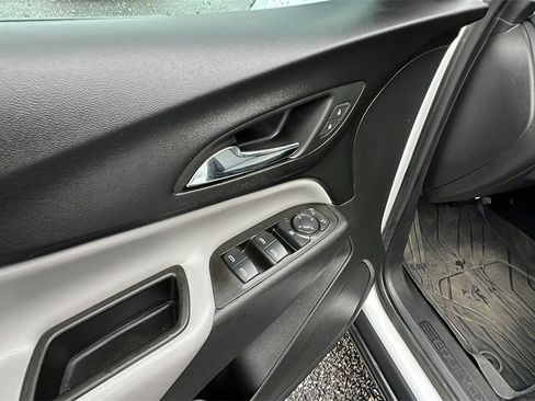 Certified 2023 Chevrolet Equinox LS image 12