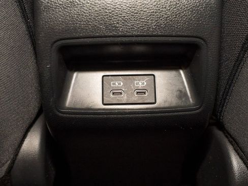 Used 2023 Toyota Corolla LE image 7