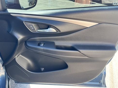 Used 2024 Buick Envista Avenir FWD image 27