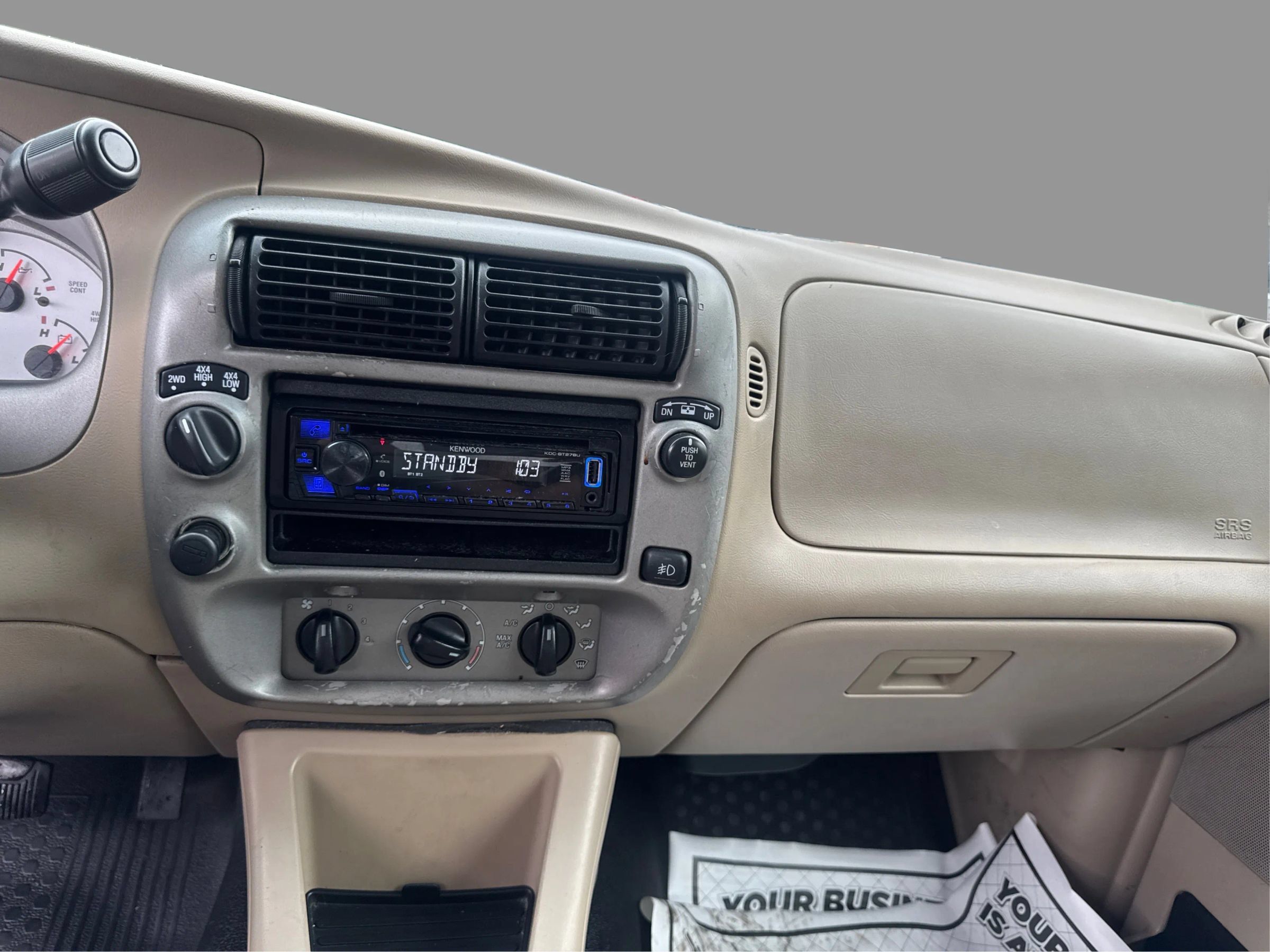 Used 2003 Ford Explorer Sport Trac XLT AWD/4WD image 28