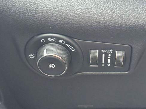 Used 2023 Jeep Compass Latitude w/ Convenience Group AWD/4WD image 20
