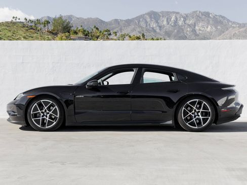 Certified 2025 Porsche Taycan image 2