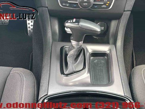 Used 2022 Dodge Charger R/T w/ Blacktop Package image 27