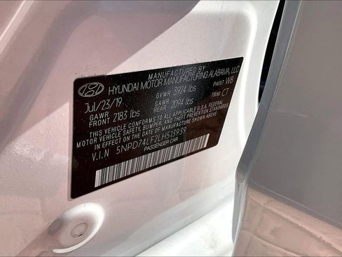 Used 2020 Hyundai Elantra SE w/ Cargo Package (C1) image 16