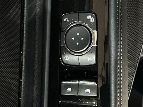 New 2026 Lincoln Aviator AWD image 41