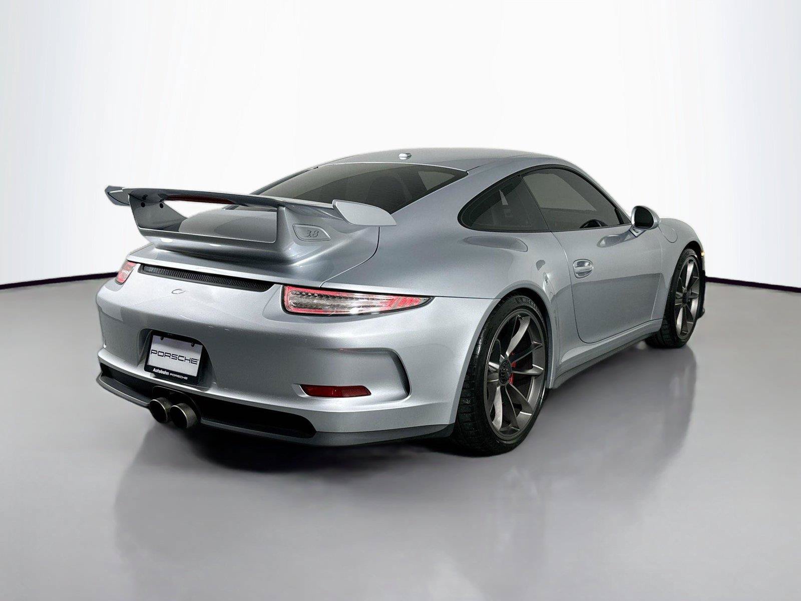 Certified 2015 Porsche 911 GT3 RWD image 7