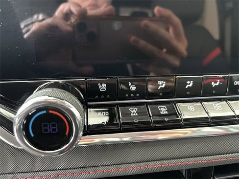 New 2025 Chevrolet Colorado Z71 w/ Technology Package image 30