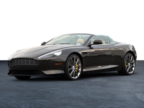 Used 2014 Aston Martin DB9 Volante image 23