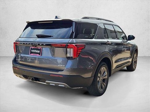 New 2026 Ford Explorer Active w/ Active Comfort Package image 2