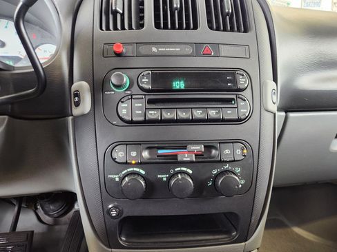 Used 2007 Dodge Grand Caravan SE w/ Popular Equipment Group I FWD image 10