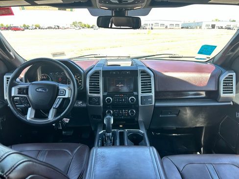 Used 2015 Ford F150 Platinum w/ Equipment Group 701A Luxury RWD image 19