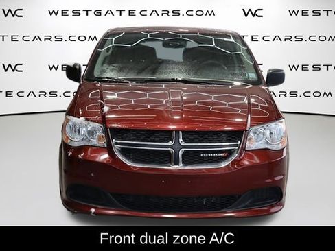 Used 2019 Dodge Grand Caravan SE image 4