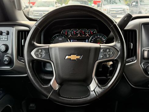 Used 2019 Chevrolet Silverado 2500 LT AWD/4WD image 36