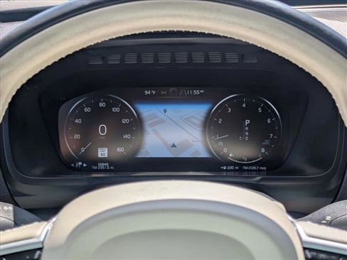 Used 2020 Volvo XC90 T6 Momentum w/ Protection Package AWD/4WD image 11