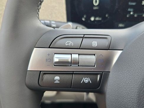 New 2026 Hyundai Kona Limited FWD image 12