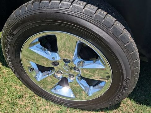 Used 2019 RAM 1500 Express RWD image 37