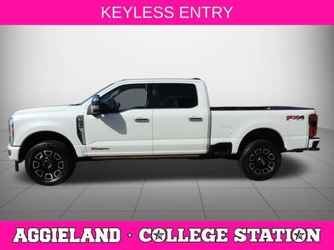 Used 2023 Ford F350 Platinum AWD/4WD image 7