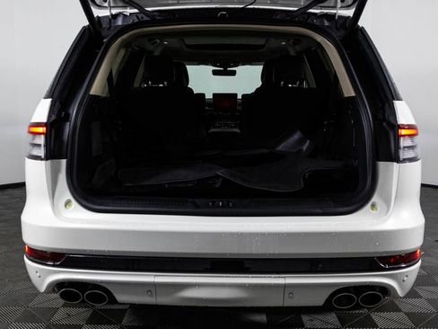 Used 2021 Lincoln Aviator Grand Touring w/ Equipment Group 302A AWD/4WD image 35