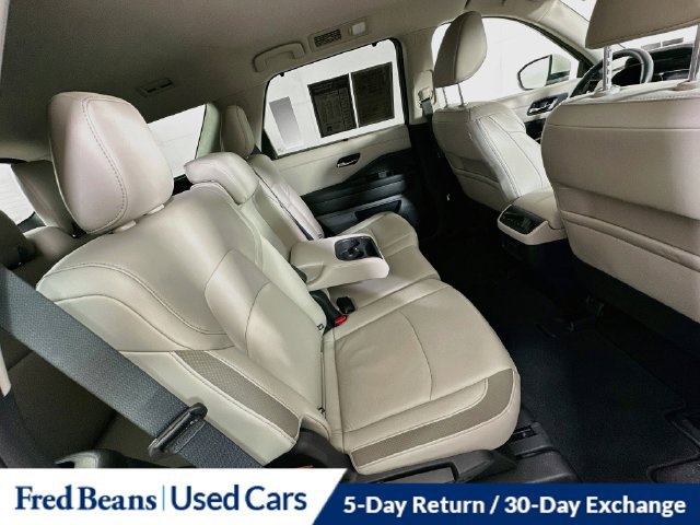 Used 2024 Nissan Pathfinder SL AWD/4WD image 35