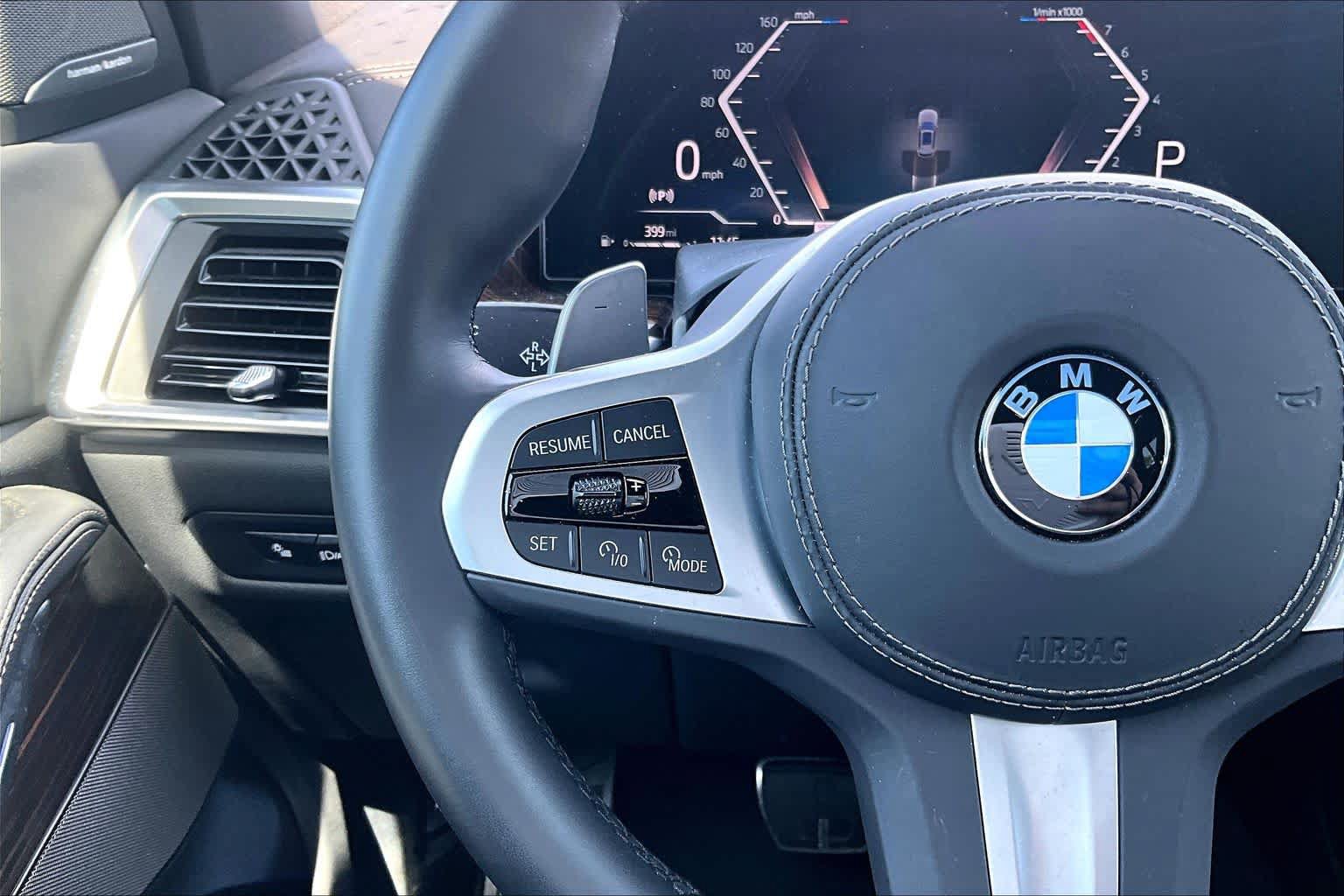 Used 2026 BMW X5 xDrive40i w/ M Sport Package AWD/4WD image 16