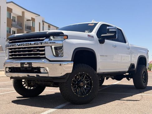 Used 2022 Chevrolet Silverado 2500 LTZ w/ LTZ Plus Package AWD/4WD image 7