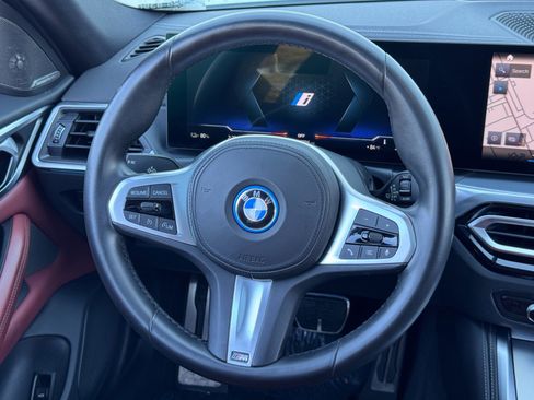 Used 2022 BMW i4 eDrive40 w/ M Sport Package image 21