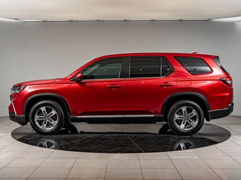 Used 2025 Honda Pilot EX-L image 8
