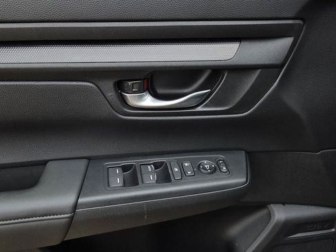 Used 2024 Honda CR-V LX image 17