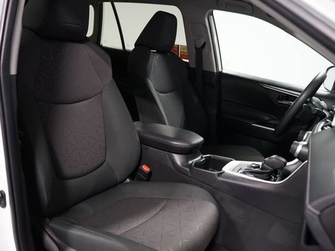 Certified 2024 Toyota RAV4 XLE image 28