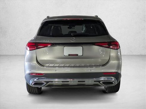 Certified 2024 Mercedes-Benz GLC 300 image 9